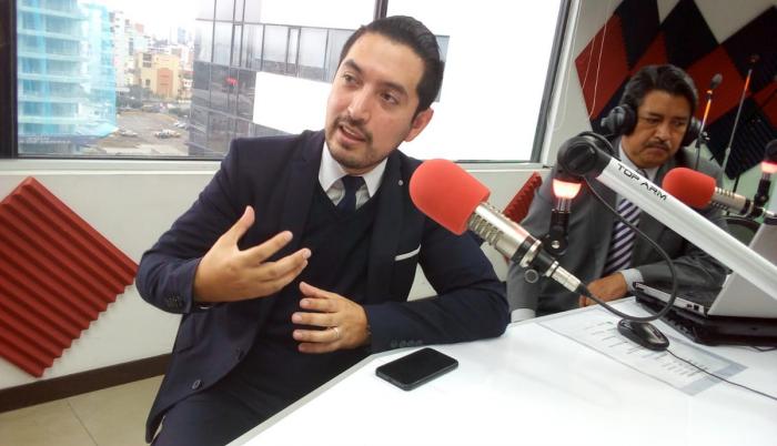 Diego Tipán explicó que la trata de personas busca el aprovechamiento de las personas a través de engaños.