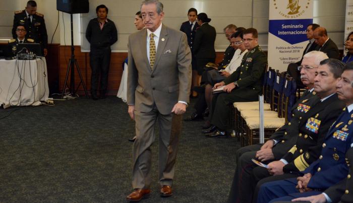 El ministro de Defensa, Oswaldo Jarrín, fue uno de los expositores en el seminario que delinea la Política de la Defensa del Estado, que irá en el nuevo ‘Libro Blanco’ que estará listo en diciembre.