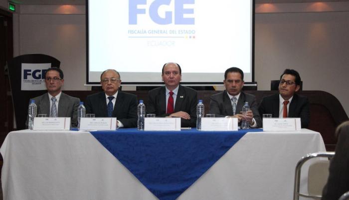 Se aclaró que la abstención no significa que Carlos Pareja Yannuzzelli esté exento de cumplir con otras condenas.