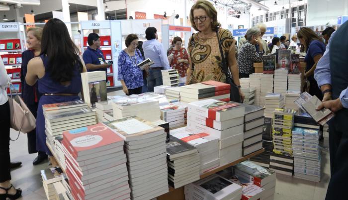 La 4ta Edicion De La Feria Del Libro Se Estreno En Guayaquil 4514