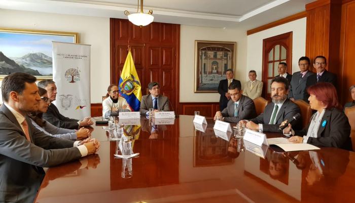 El canciller ecuatoriano, José Valencia, agradeció el aporte de Unicef para la elaboración del procedimiento.