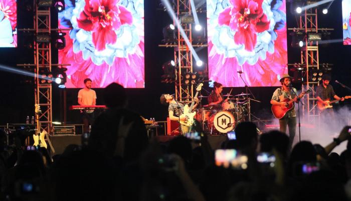 La banda de pop latino y folk pop formada en el 2015, fue nominada en el 2016 a los Grammy Latino como mejor artista nuevo. También han grabado junto a Juanes y Alejandro Fernández.