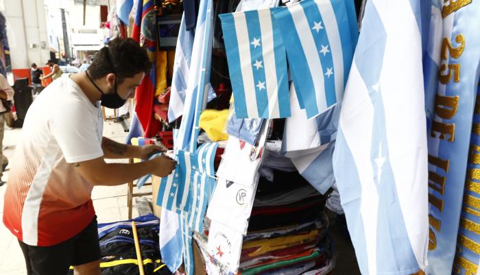 VENTA DE TRAJES TIPIC (32123412)