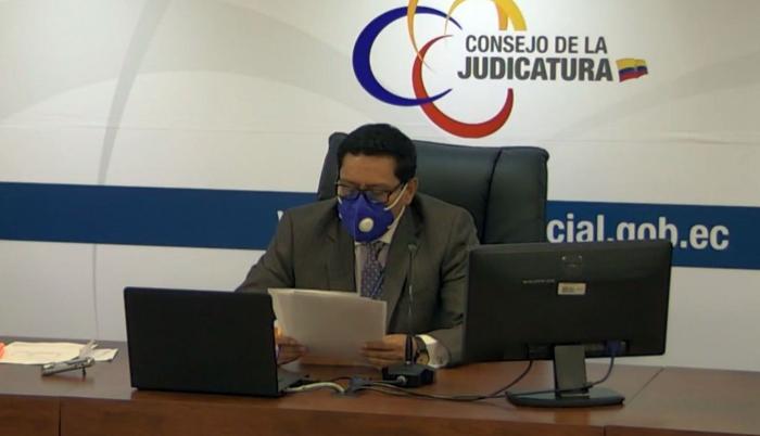 JUEZ ESTRELLA