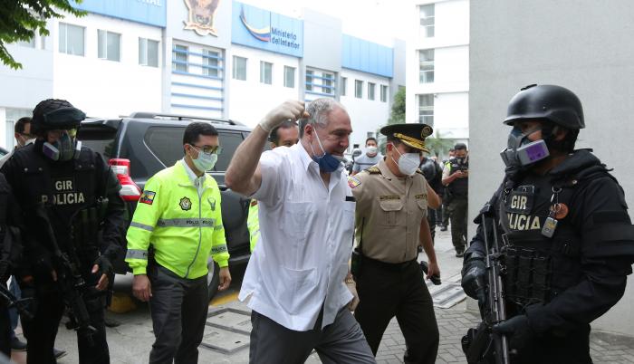 bucaram detenido