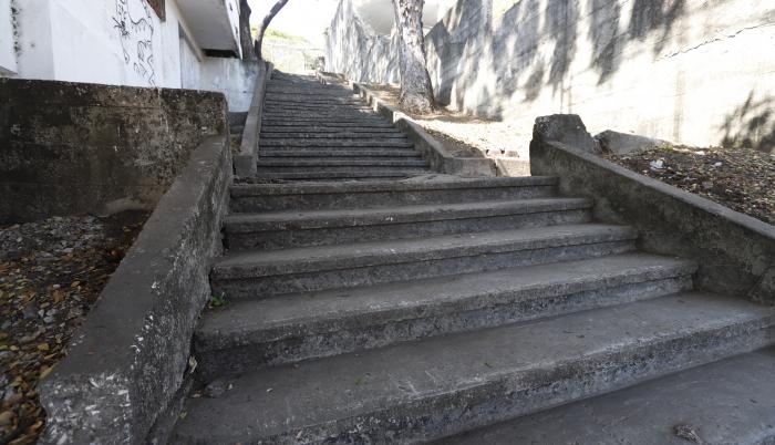 ESCALINATAS DE URDESA