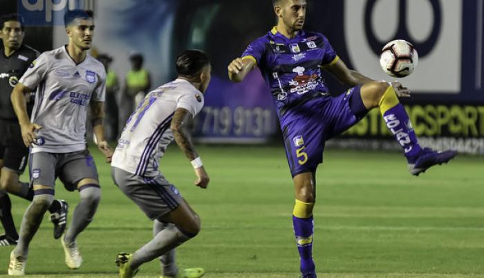 Delfín recibe a Emelec después de cinco meses de paralización futbolística.