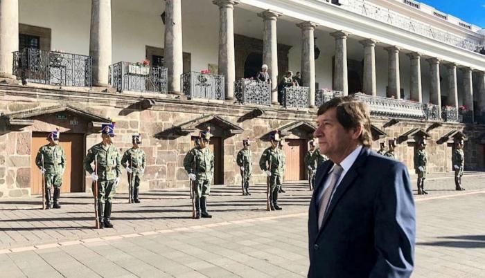 asambleísta César Rohón