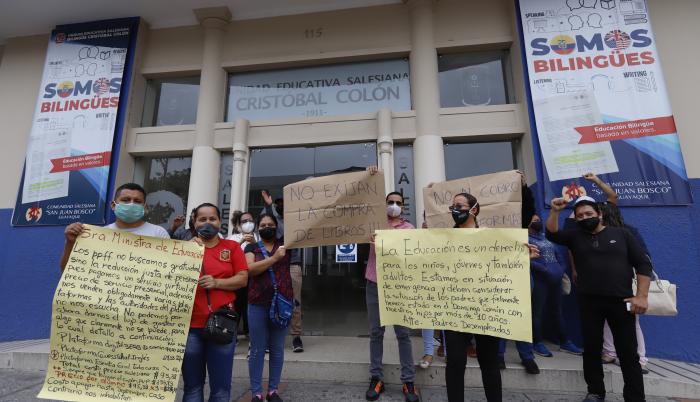 Protesta Colegio Cristóbal Colón