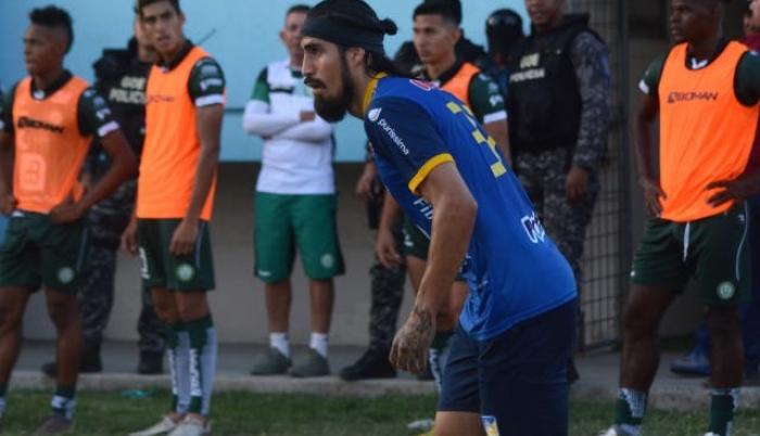 Óscar-Benítez-Delfín-Delantero