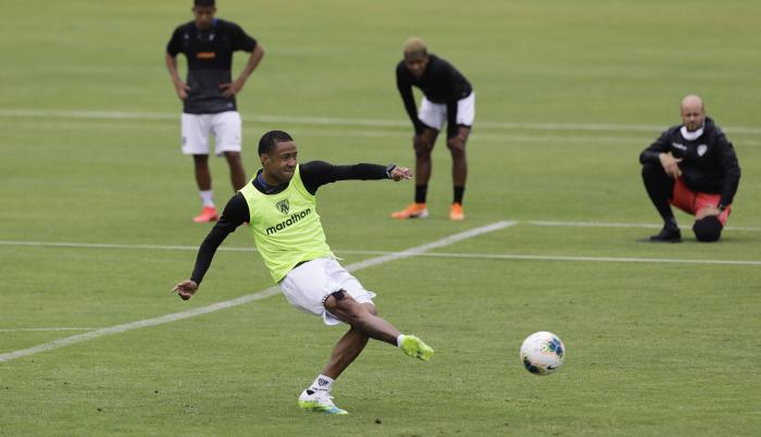 Independiente-Del-Valle-entrenamiento-futbol