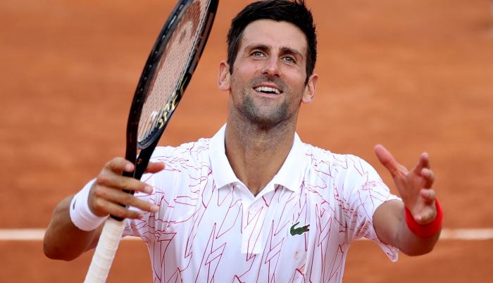 Novak-Djokovic-tenis-pelotas