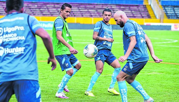 Universidad-Católica-Entrenamiento-Futbol