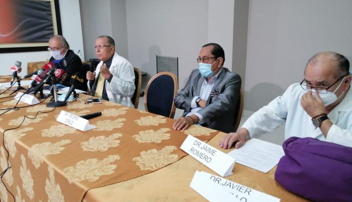 RUEDA DE PRENSA MEDICOS