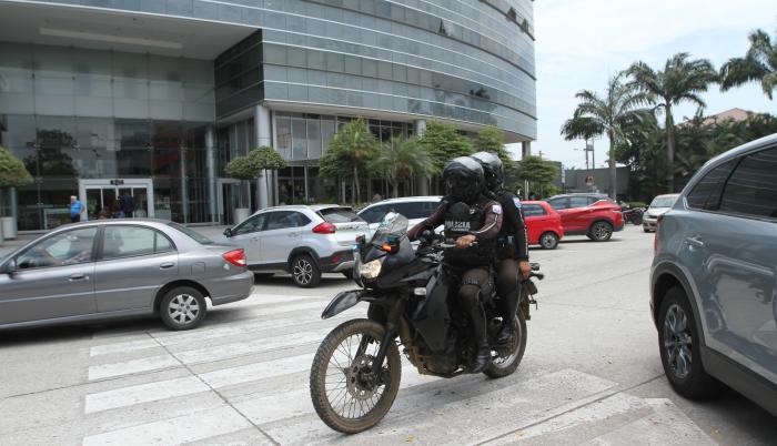 INSEGURIDAD PARQUEADER(32489455)