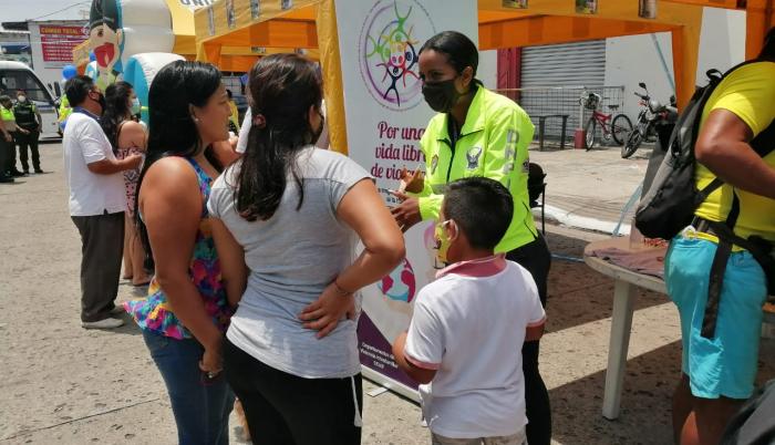 policía