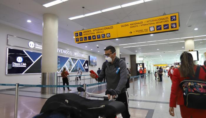 AEROPUERTO DE GUAYAQUILI