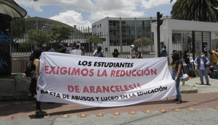 La protesta pública se extiende a la Universidad Politécnica Salesiana.