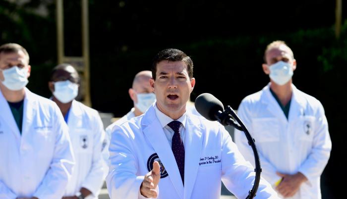 El médico Sean P. Conley ofrece una actualización sobre la condición del presidente de Estados Unidos, Donald J. Trump,