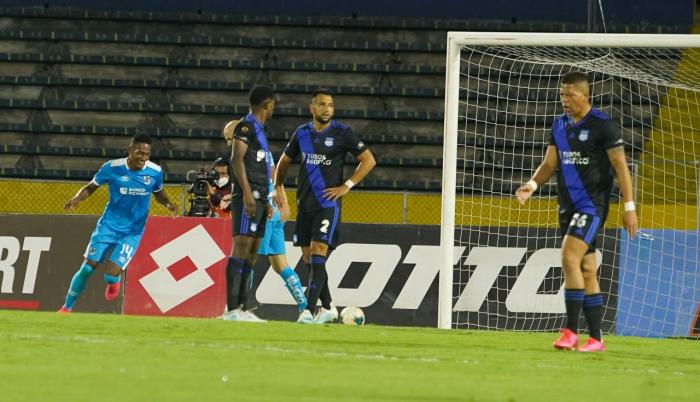 Universidad-Católica-Emelec-Atahualpa