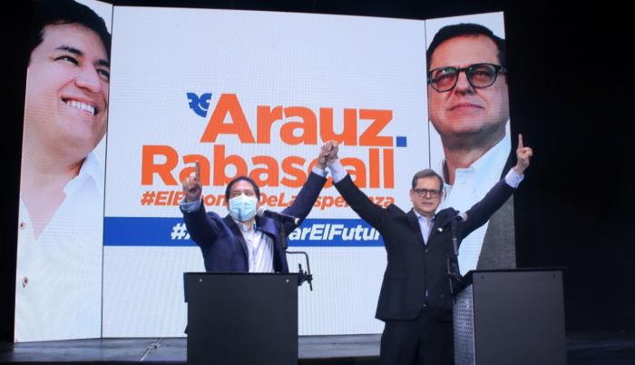 Arauz- CNE- Binomio- inscripción