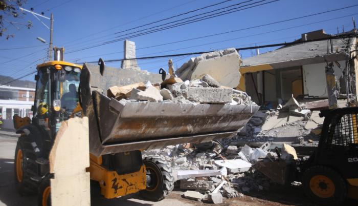 Remoción de escombros en Cumbayá