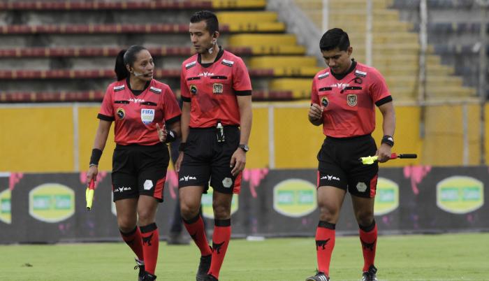 Mónica-Amboya-arbitraje-femenino-Copa-Sudamericana