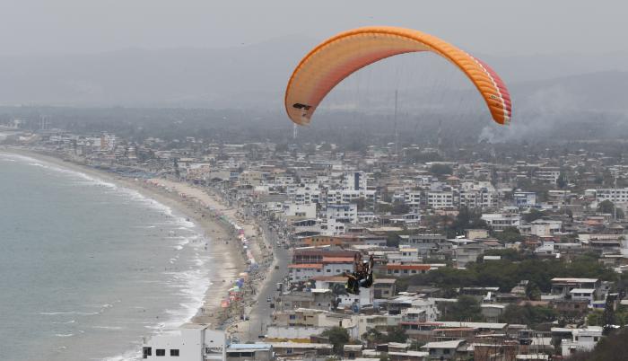 PARAPENTE EN CRUCITA