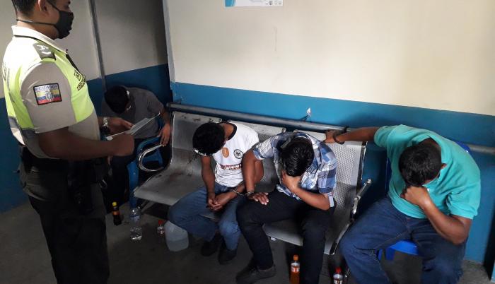 LOS CUATRO DETENIDOS