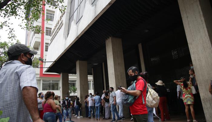 FILAS PARA INGRESAR A (32763588)