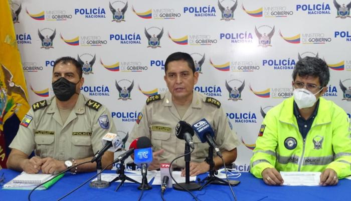 Policía