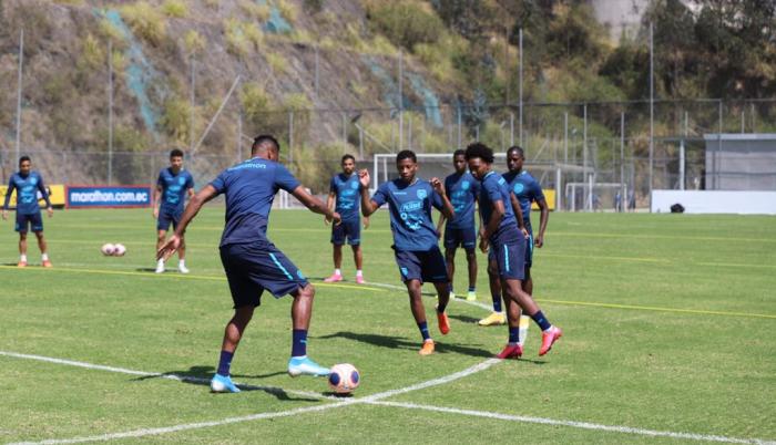 ECUADOR-CASA-SELECCION-BOLIVIA