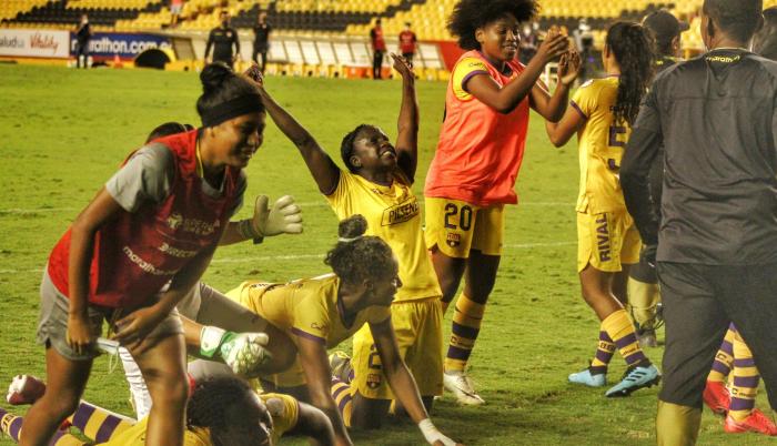 Barcelona-Emelec-superliga-femenina