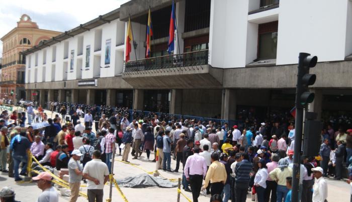 QUITO VOLCADO
