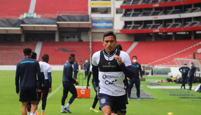 Entrenamiento+Ecuador+PONCIANO+Eliminatorias