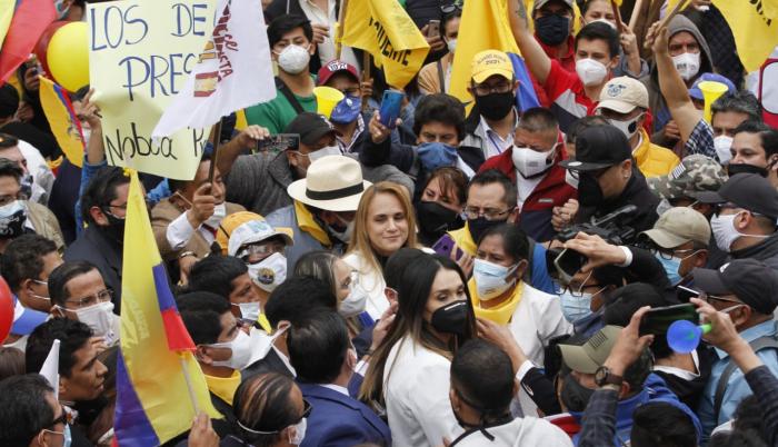 CNE-Noboa- candidato- protesta