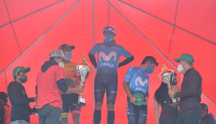 Jorge-Montenegro-ganador-clásica-Richard-Carapaz