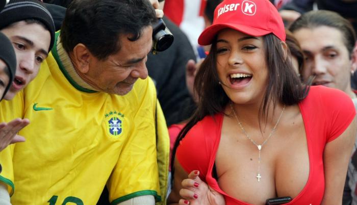 Larissa-Riquelme