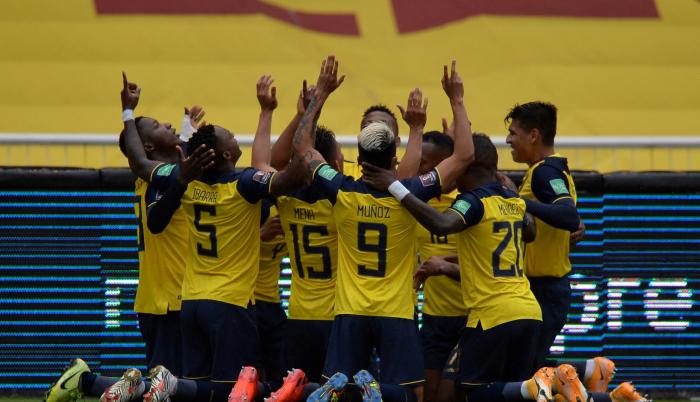 Selección-ecuatoriana-Colombia-goleada