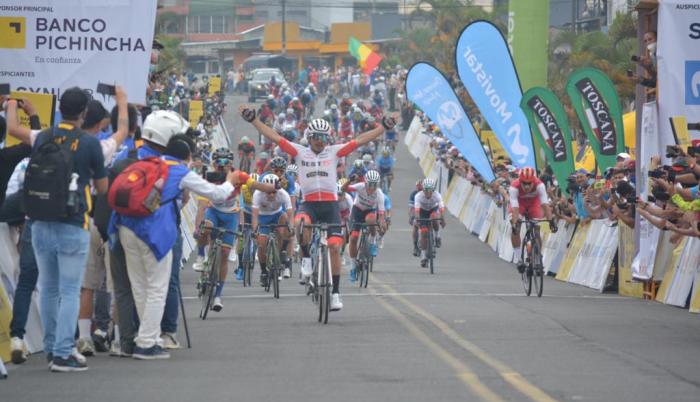 Vuelta-Ciclística-Ecuador-competencia