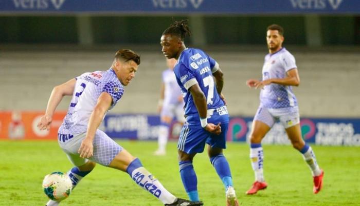 Lass-Bangoura-Emelec-delantero