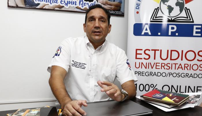 Arturo Espín