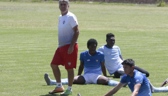 Marcelo-Zuleta-entrenador-ElNacional-LigaPro