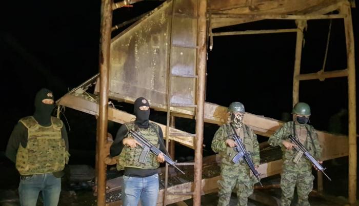 CAMPAMENTO ILEGAL SUCUMBÍOS