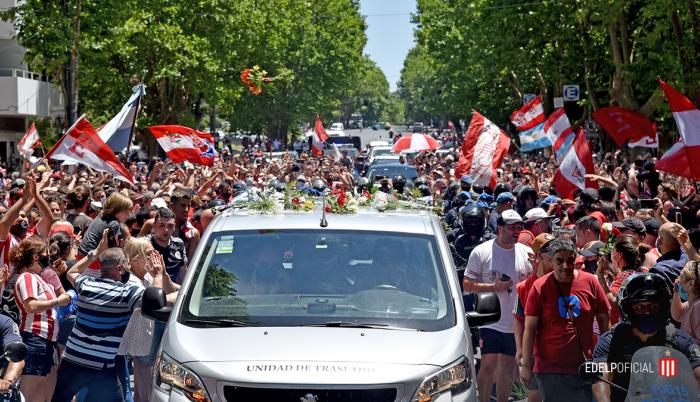 sabella-estudiantes-la-plata-muerte-homenaje-sepultura