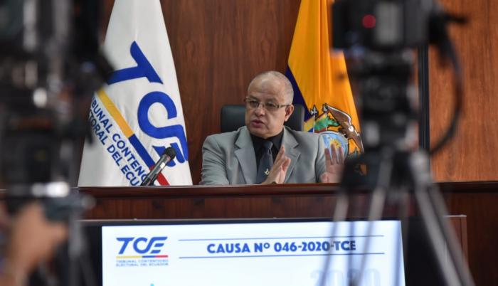 TCE- CNE- sentencia- desacato