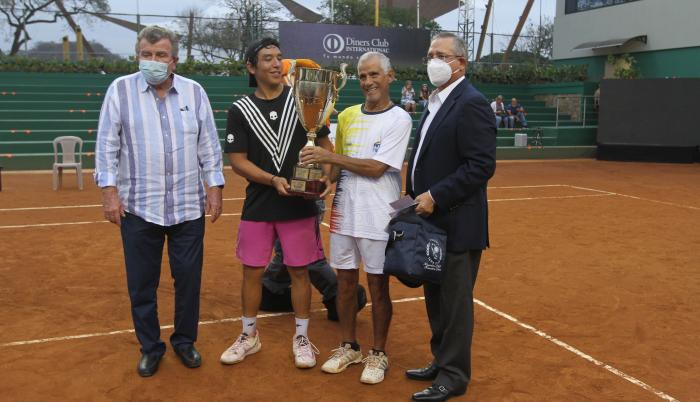 Tenis-club