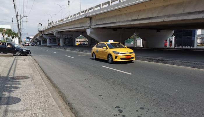 Taxis pierden carreras por las medidas de restricción recientes.