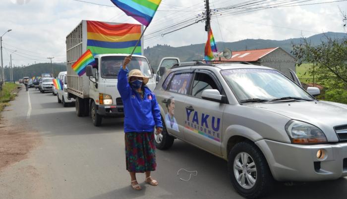 Caravana de Yaku Pérez en Cuenca, el primer día de campaña, 31 dic. 20