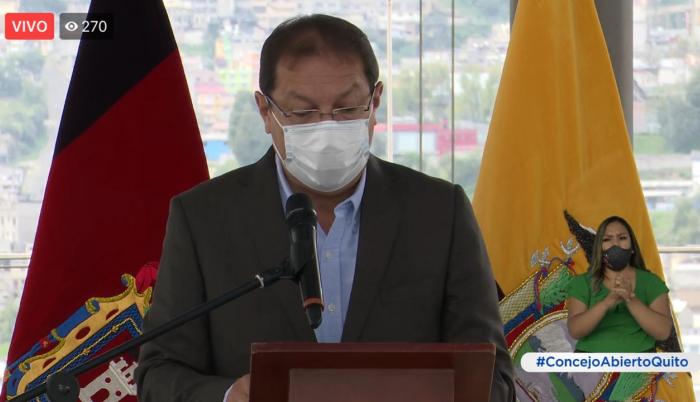 Santiago Guarderas tomó el control de la sesión.